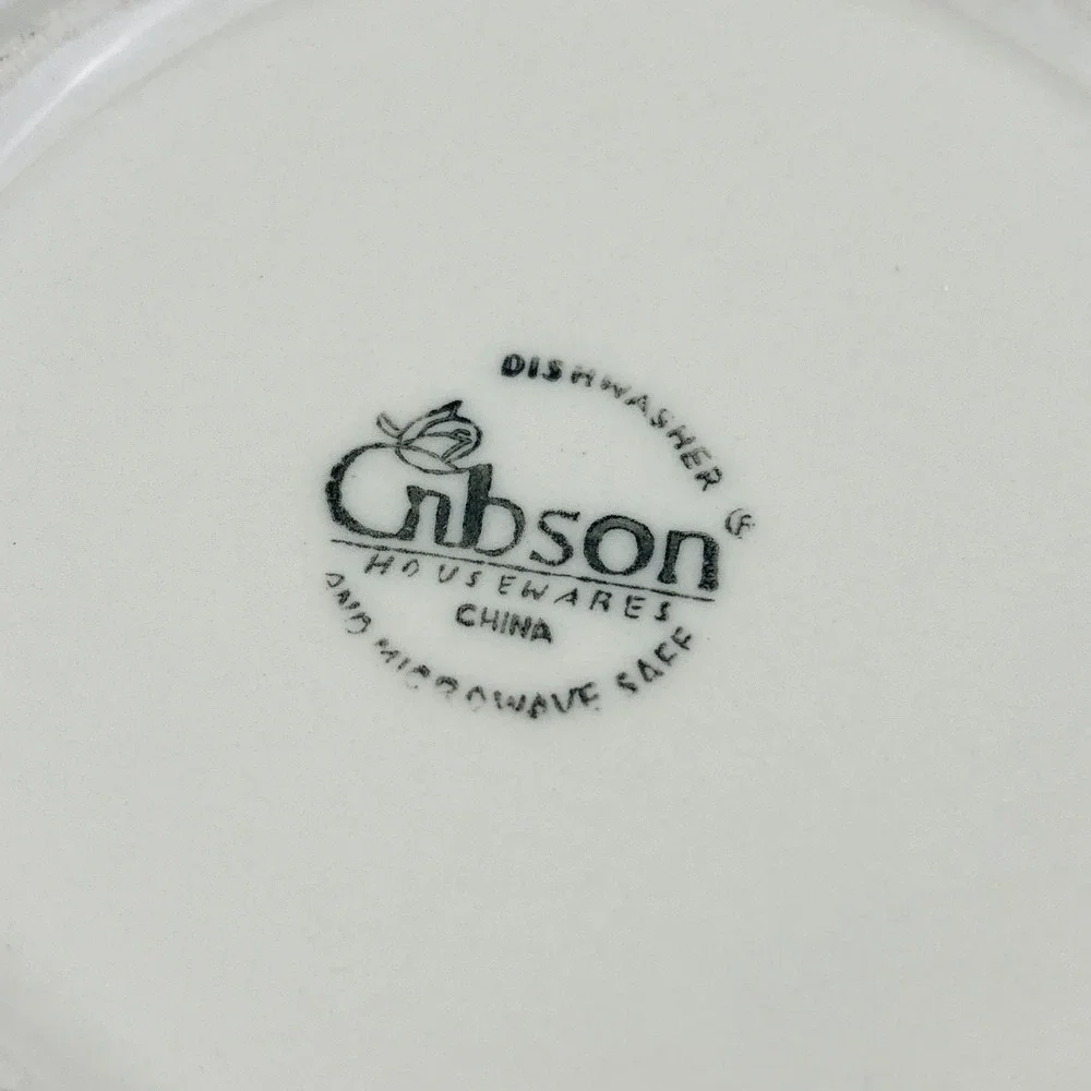 Gibson Barnyard Coupe Cereal Soup Bowl Set of 4 Cow Heart Check Apple Country